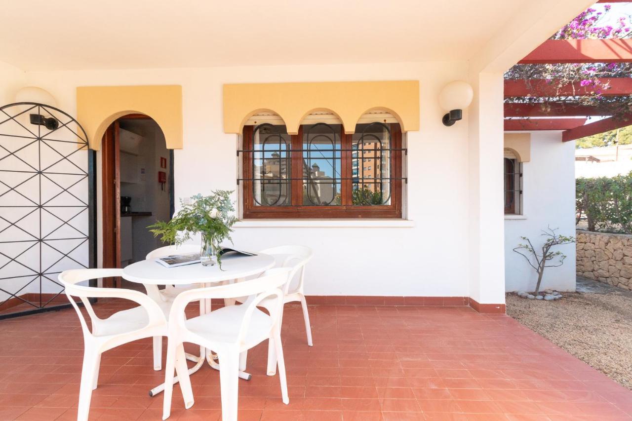 Bungalows Aparto Residence Galetamar Калпе Екстериор снимка